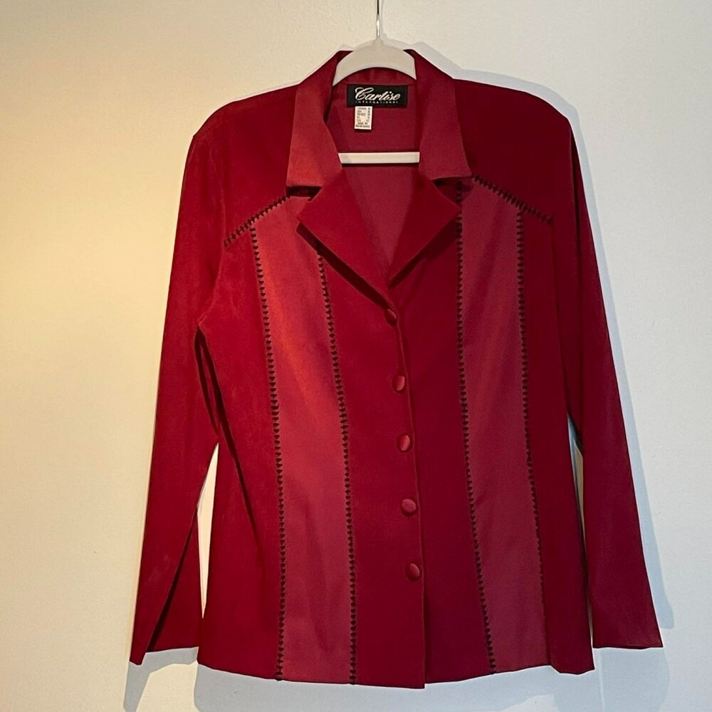 Cartise woman red blazer size 12. Two tone red, button down, officewear.